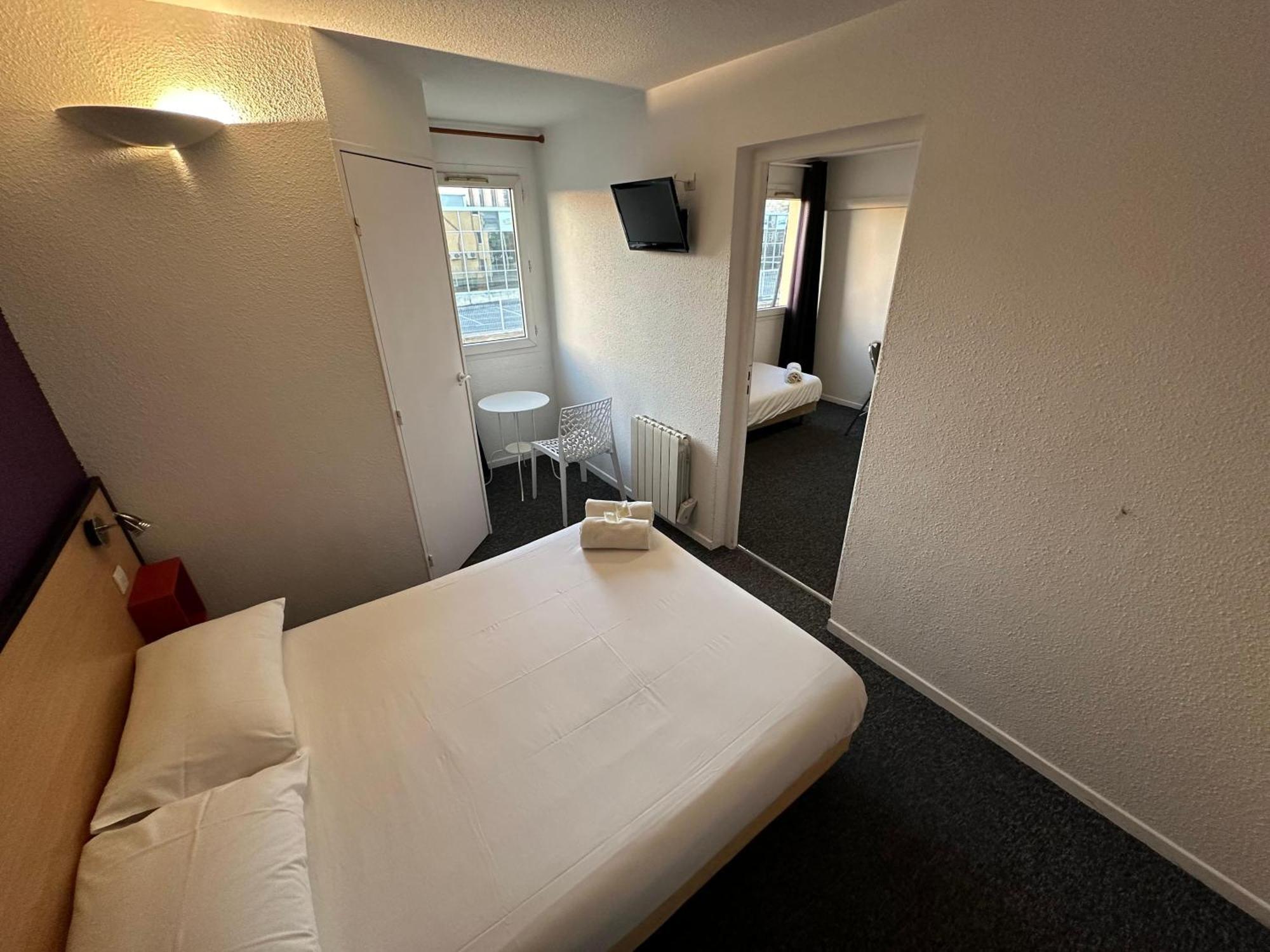 L'Escale D'Ales Hotel Zewnętrze zdjęcie