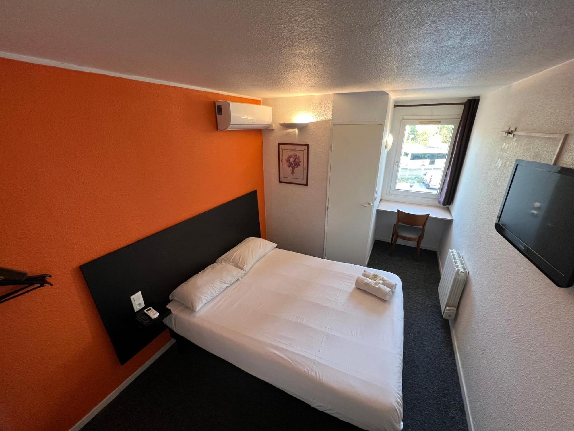 L'Escale D'Ales Hotel Zewnętrze zdjęcie