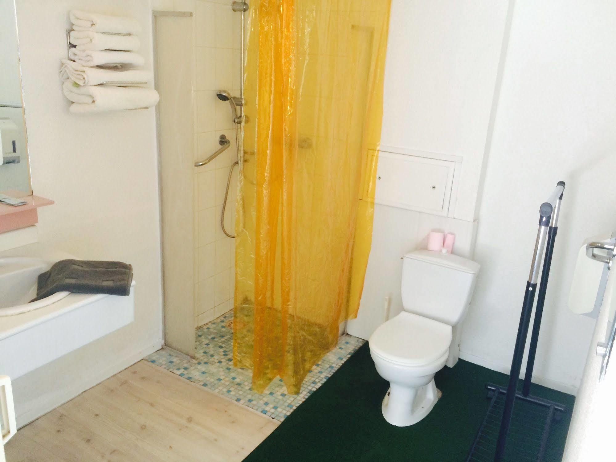 L'Escale D'Ales Hotel Zewnętrze zdjęcie