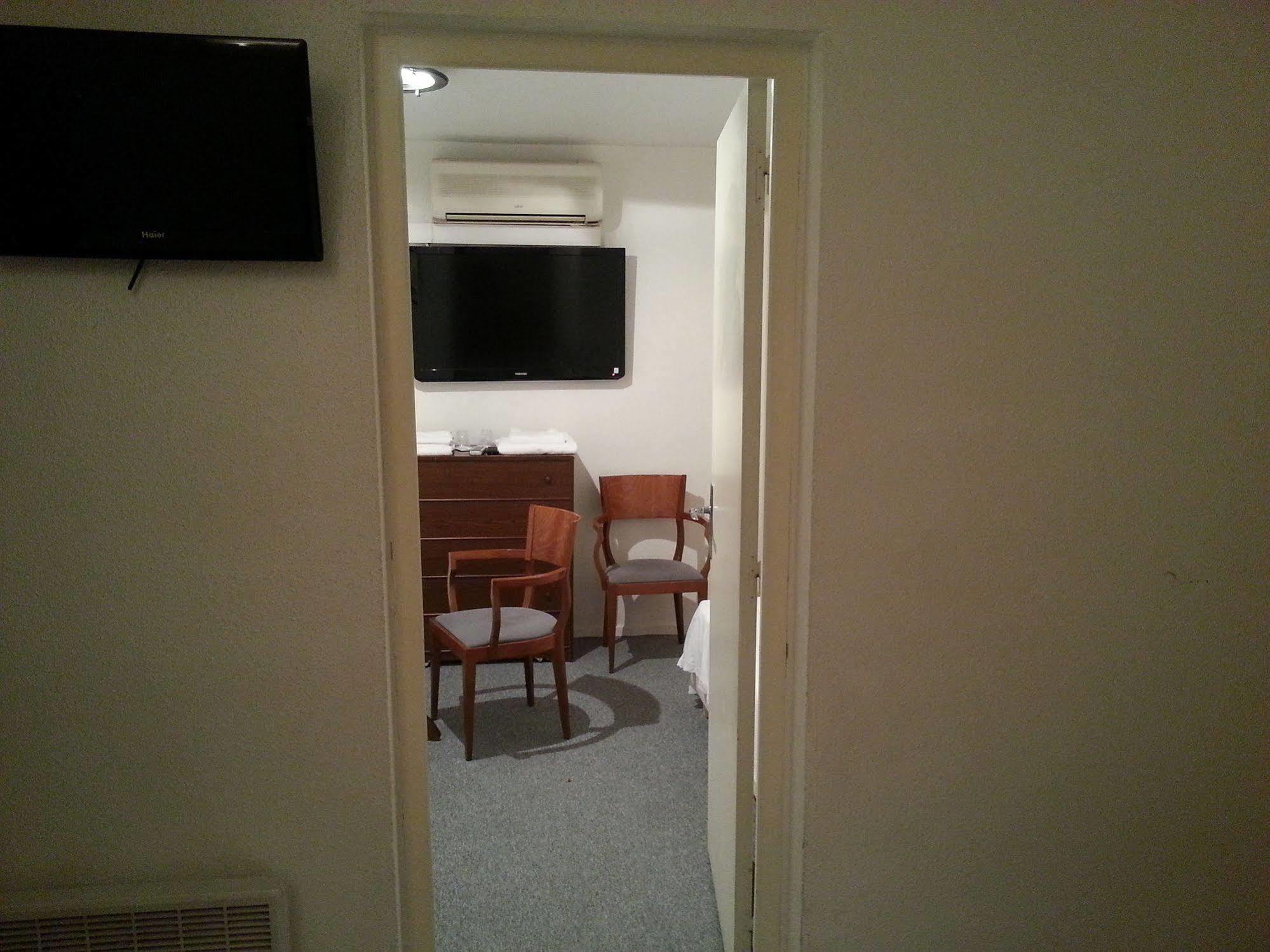 L'Escale D'Ales Hotel Zewnętrze zdjęcie